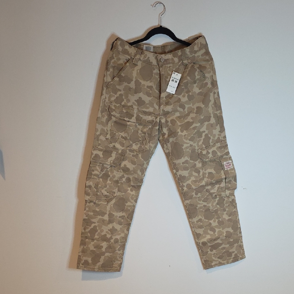 Levi's Tan Camouflage Cargo Pants